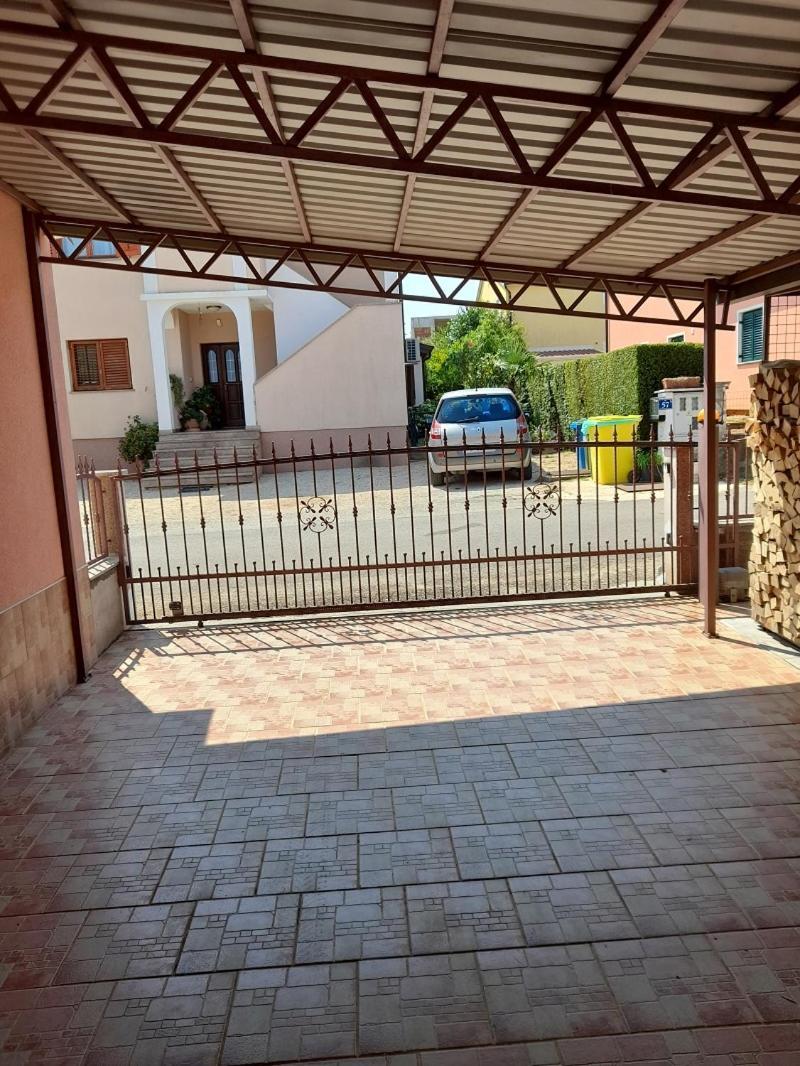 Apartman Jeger Умаг Екстериор снимка